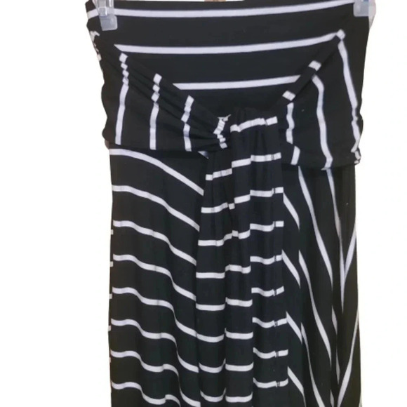 Versona Black/White Maxi Skirt with ties - Picture 2 of 8